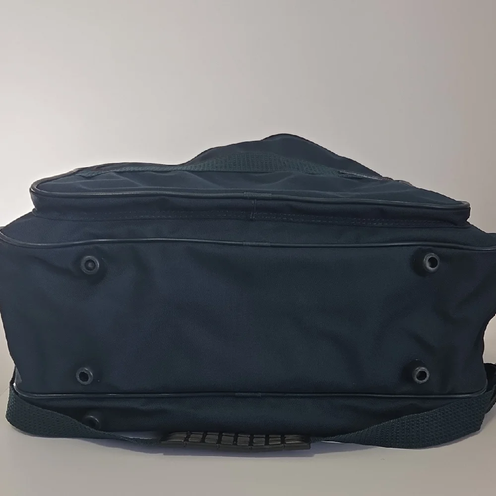 Vintage American Tourister Stylish Teal Carry On/Over Night Bag